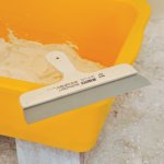 مشاحيف لتسوية الجدران والسقف